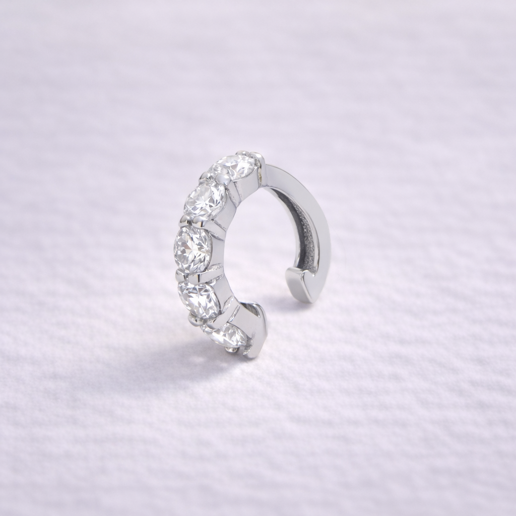 Piercing Fake Moissanite